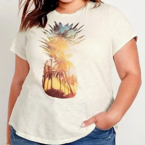 Old Navy Tops - Old Navy Pineapple 🍍🌴 Shirt (XXL)